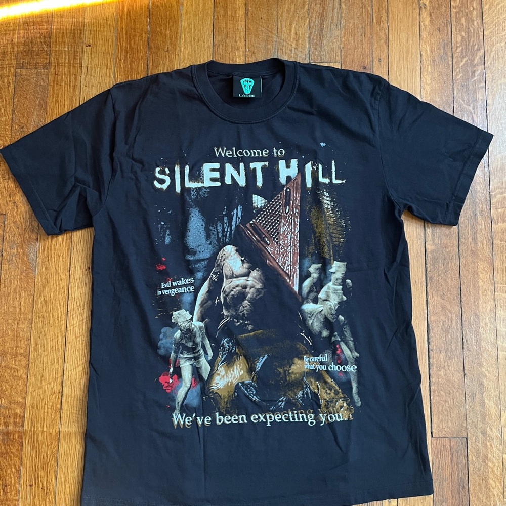 Konami Silent Hill 2 Pyramid Head Limited Edition T Shirt Mens Size Large